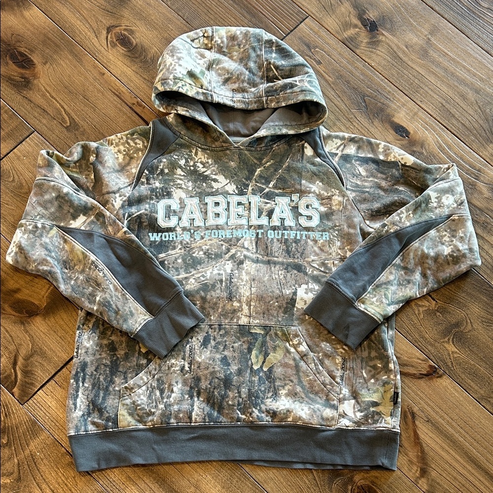 Cabela's Camouflage Hoodie Sweater